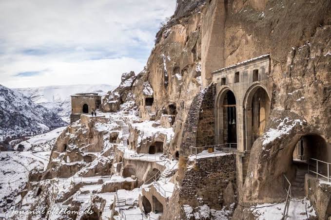Vardzia, Kota Rahasia di Dalam Tebing untuk Menghindari Invasi Mongol
